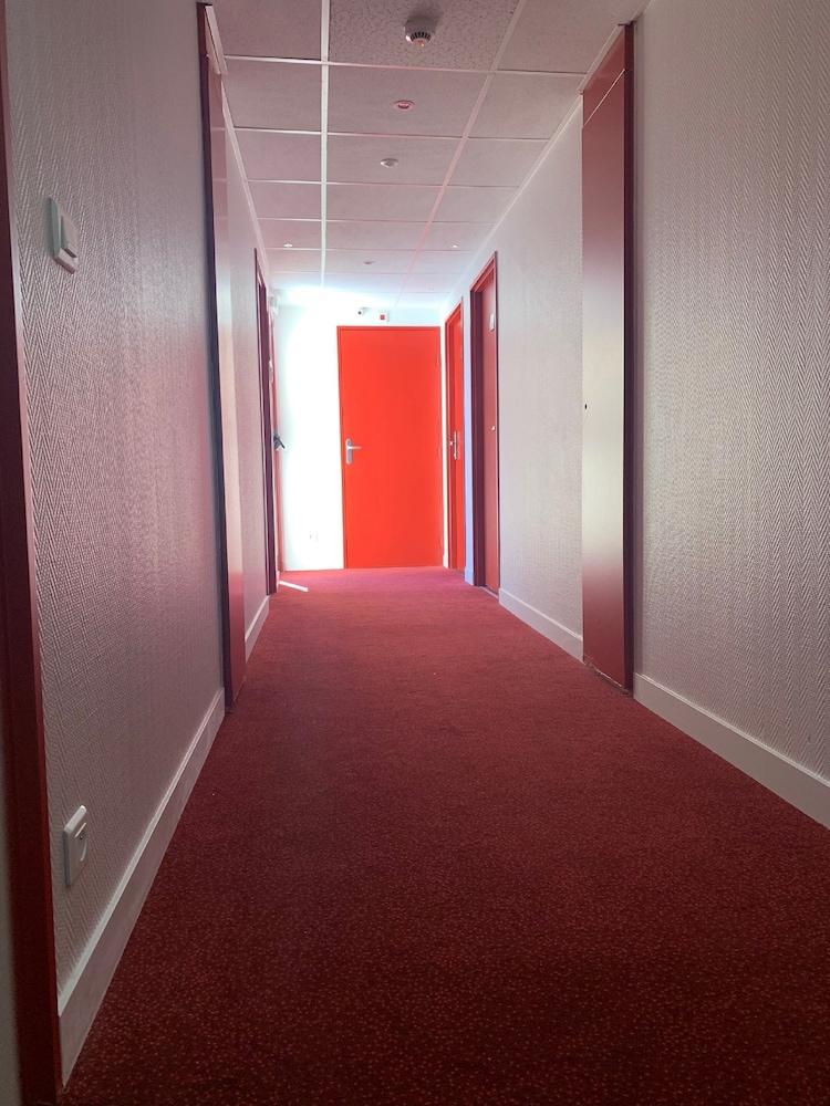 The Originals City, Hotel Nimes Costieres, Ex Inter Hotel Экстерьер фото